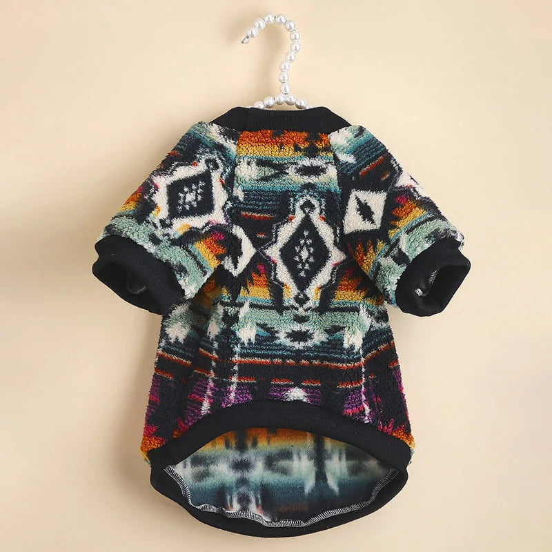 Pulover cu glugă pentru câini mici – model totem, călduros, 4 culori