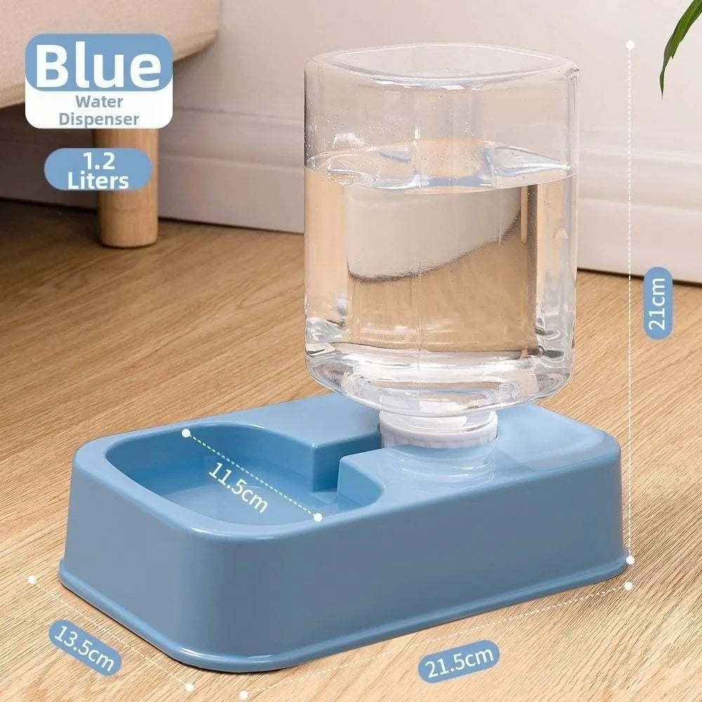 Hrănitor Automat 1,5L cu Sursă de Apă 1,2L pentru Câini și Pisici – Capacitate 7 Zile